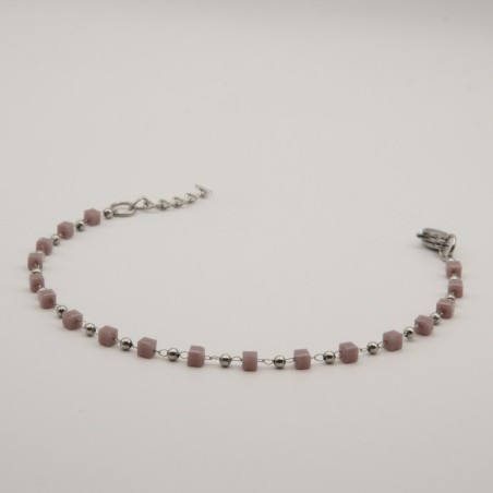 paarse vierkante kraal met zilver balletje geschakeld armbandje